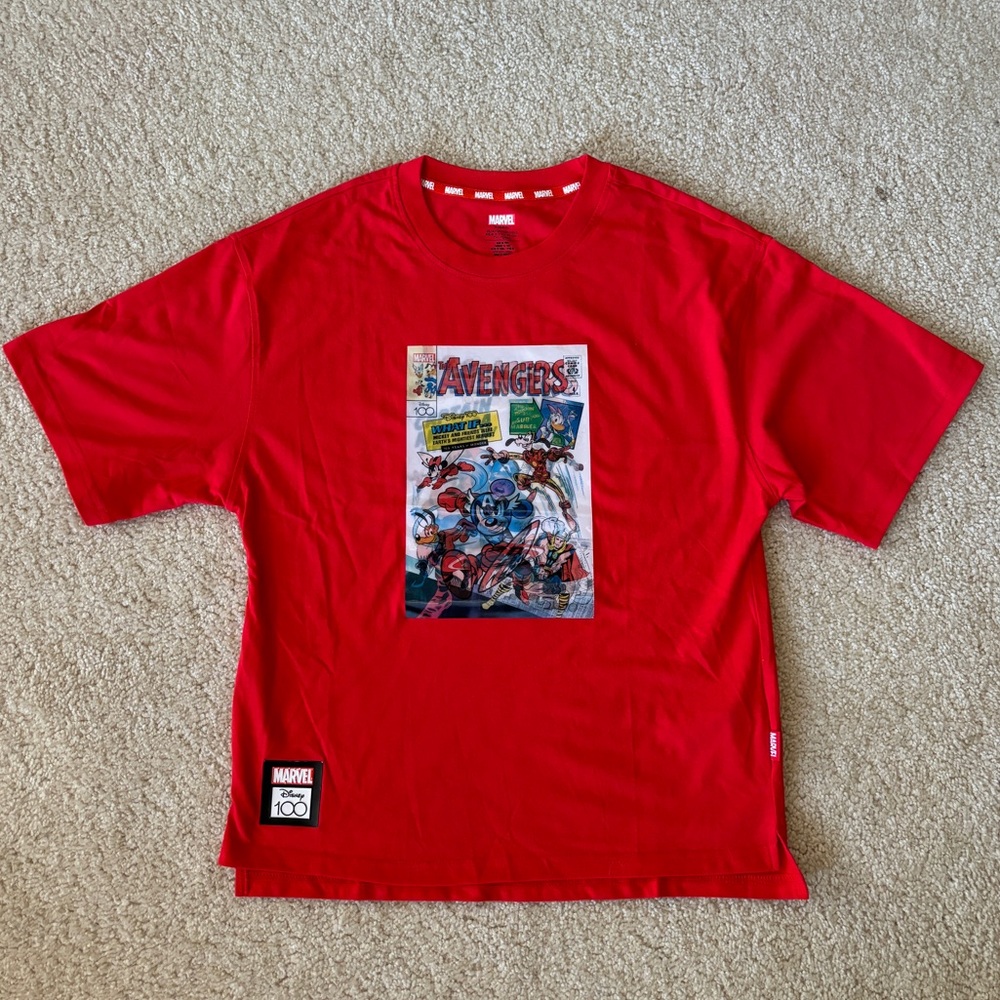 MARVEL X DISNEY100 AVENGERS MICKEY ‘WHAT IF’ COMIC TEE LENTICULAR IMAGE T-SHIRT